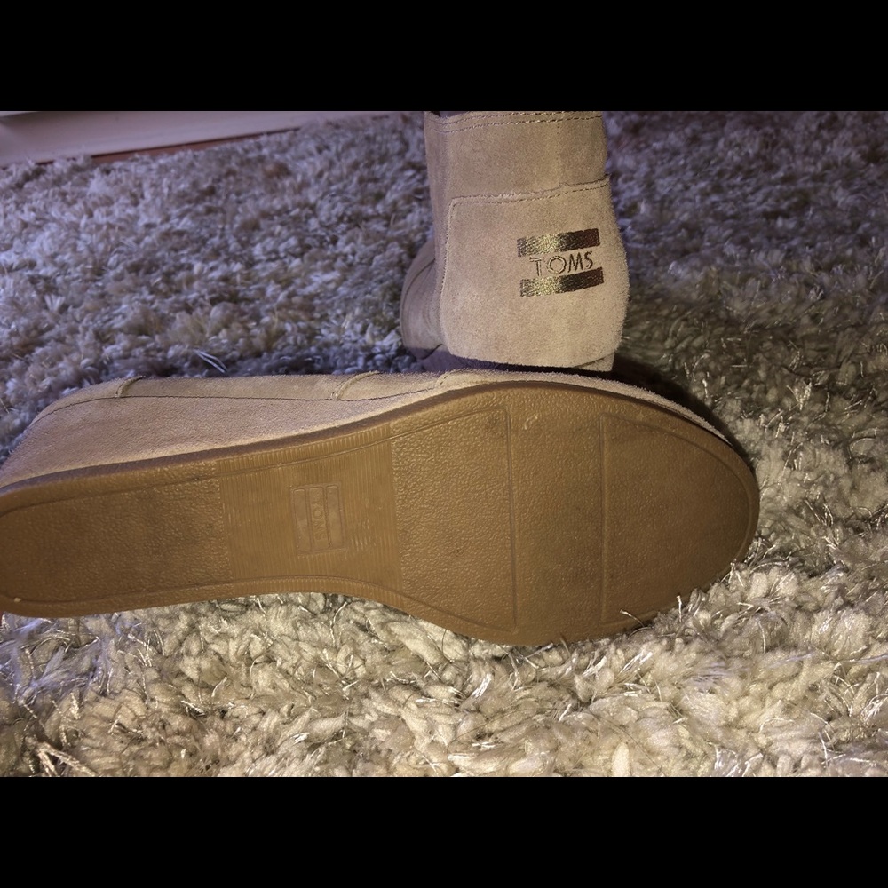 Tom’s High Wedge Suede Heels - Picture 5 of 5